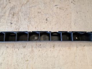 bontott VW POLO IV Hátsó középső Lökhárító Tartó (Műanyag)