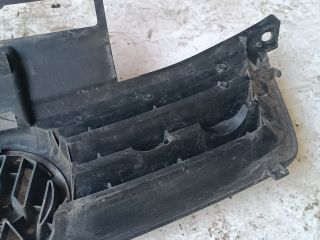 bontott VW POLO IV Hűtőrács