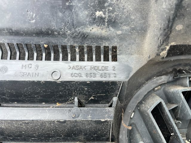 bontott VW POLO IV Hűtőrács