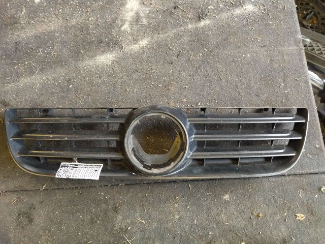 bontott VW POLO IV Hűtőrács