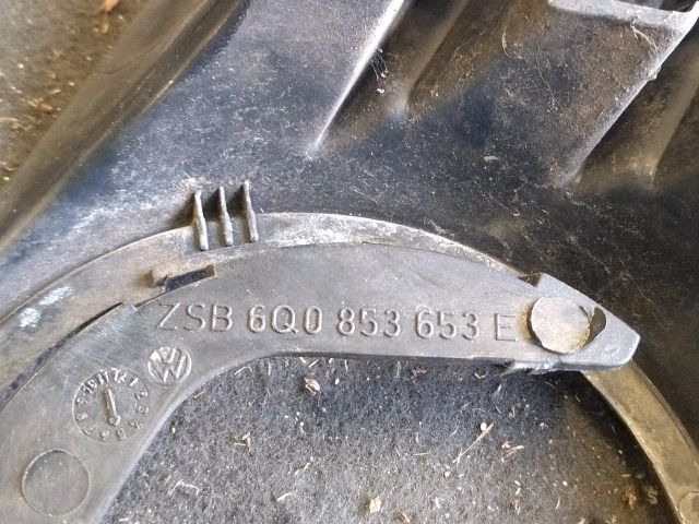 bontott VW POLO IV Hűtőrács