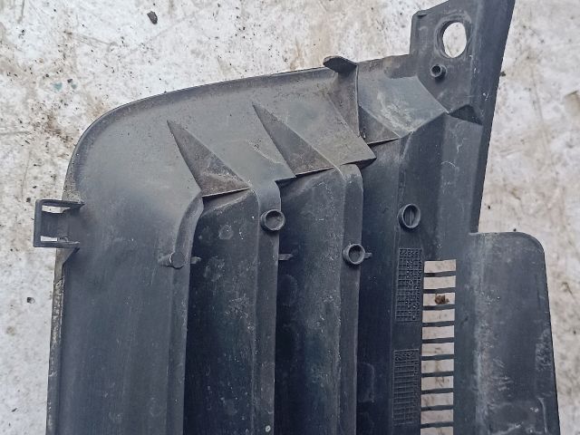 bontott VW POLO IV Hűtőrács