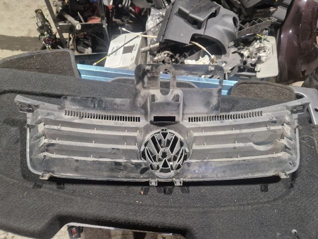 bontott VW POLO IV Hűtőrács