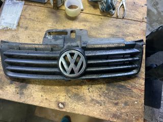 bontott VW POLO IV Hűtőrács