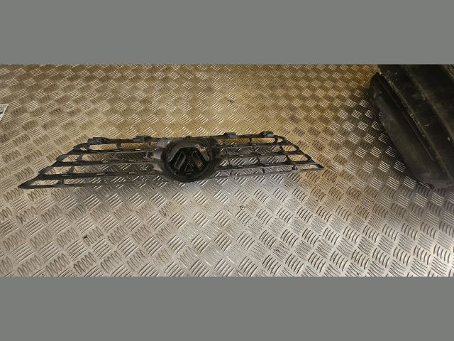 bontott VW POLO IV Hűtőrács