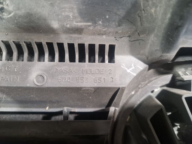 bontott VW POLO IV Hűtőrács