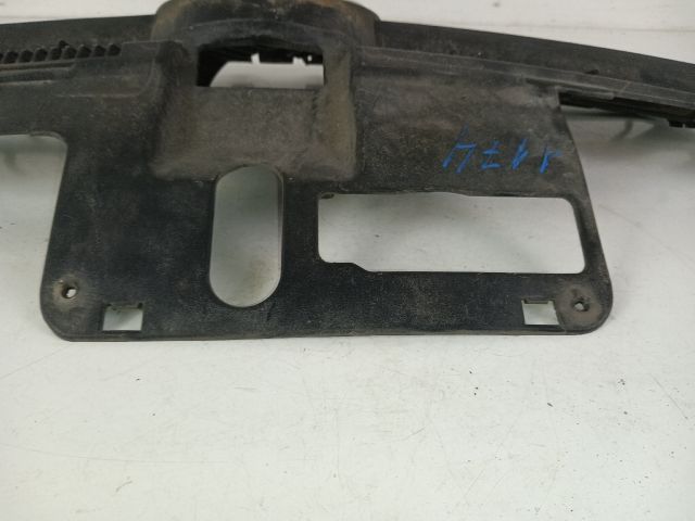 bontott VW POLO IV Hűtőrács