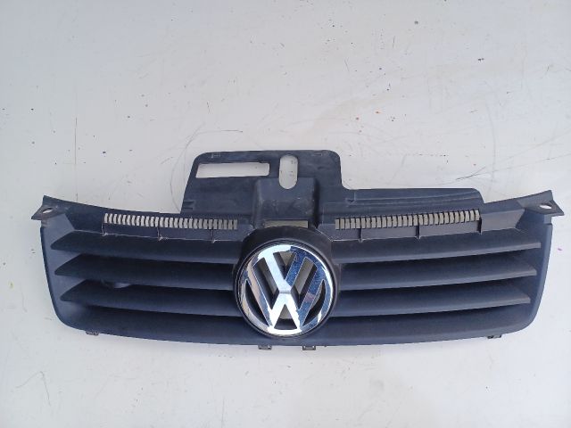 bontott VW POLO IV Hűtőrács