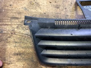 bontott VW POLO IV Hűtőrács