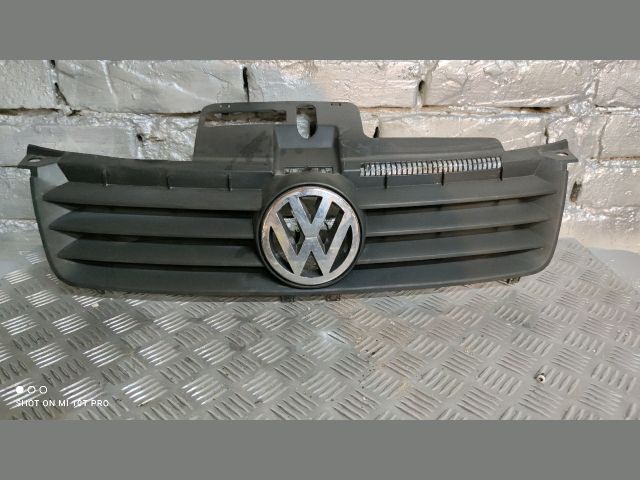 bontott VW POLO IV Hűtőrács