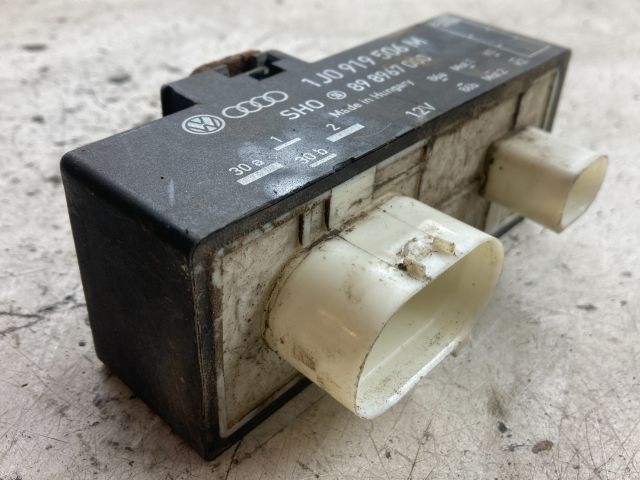 bontott VW POLO IV Hűtőventilátor Elektronika