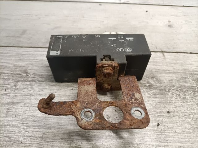 bontott VW POLO IV Hűtőventilátor Elektronika