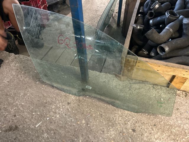 bontott VW POLO IV Jobb első Ablak