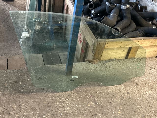 bontott VW POLO IV Jobb első Ablak