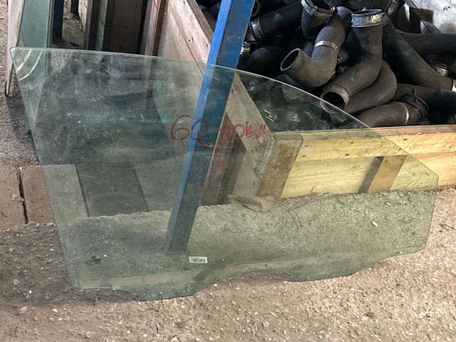 bontott VW POLO IV Jobb első Ablak