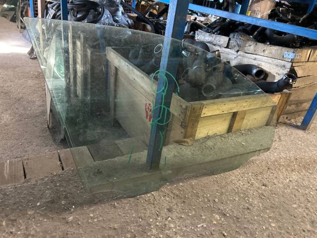 bontott VW POLO IV Jobb első Ablak