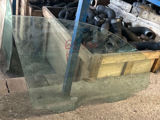 bontott VW POLO IV Jobb első Ablak