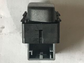 bontott VW POLO IV Jobb első Ablakemelő Kapcsoló