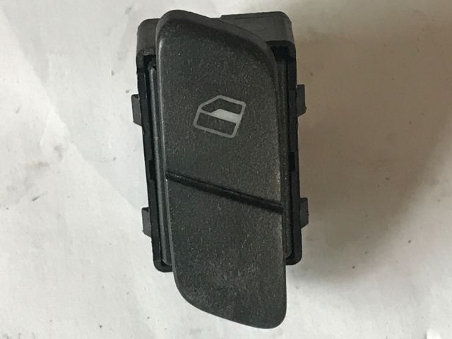 bontott VW POLO IV Jobb első Ablakemelő Kapcsoló