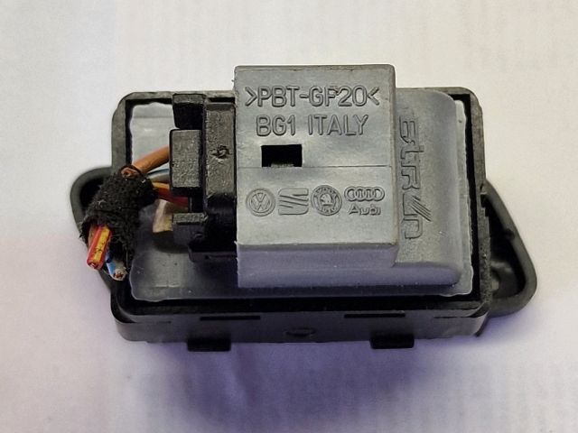 bontott VW POLO IV Jobb első Ablakemelő Kapcsoló