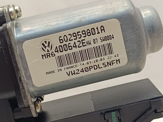 bontott VW POLO IV Jobb első Ablakemelő Motor