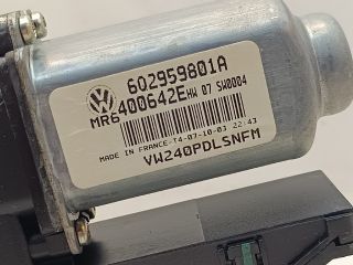 bontott VW POLO IV Jobb első Ablakemelő Motor