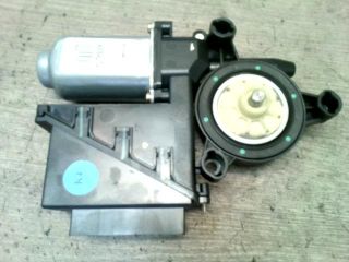 bontott VW POLO IV Jobb első Ablakemelő Motor