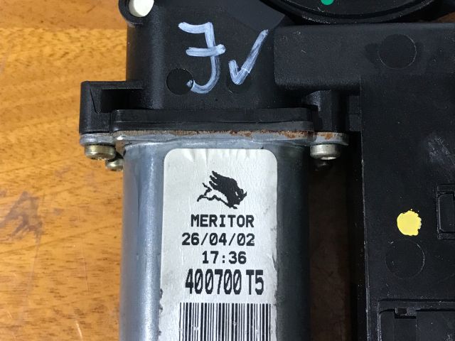 bontott VW POLO IV Jobb első Ablakemelő Motor