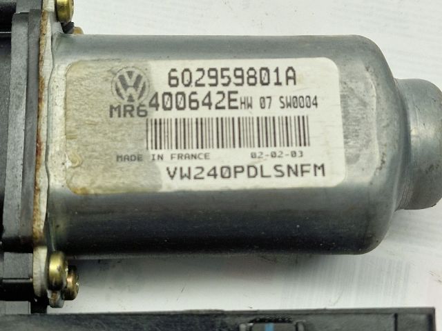 bontott VW POLO IV Jobb első Ablakemelő Motor