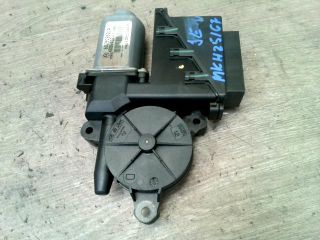 bontott VW POLO IV Jobb első Ablakemelő Motor