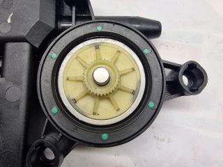 bontott VW POLO IV Jobb első Ablakemelő Motor