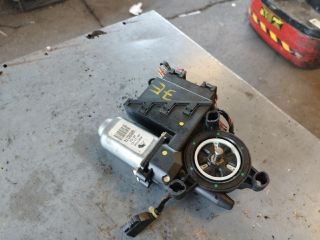 bontott VW POLO IV Jobb első Ablakemelő Motor