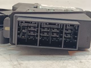 bontott VW POLO IV Jobb első Ablakemelő Motor