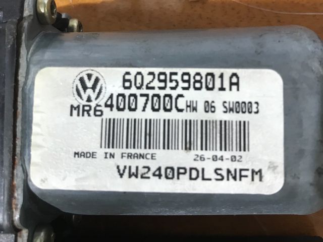 bontott VW POLO IV Jobb első Ablakemelő Motor