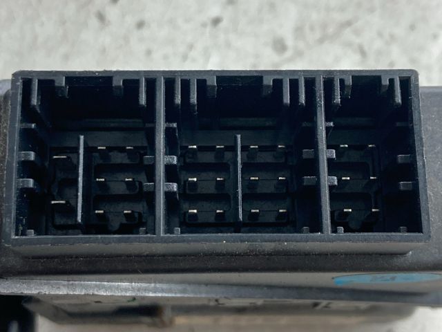 bontott VW POLO IV Jobb első Ablakemelő Motor