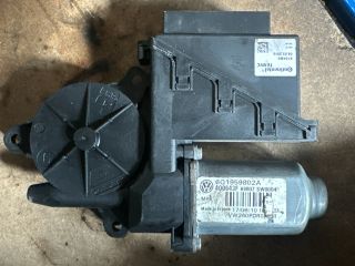 bontott VW POLO IV Jobb első Ablakemelő Motor