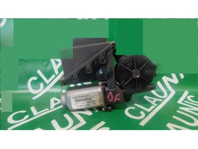 bontott VW POLO IV Jobb első Ablakemelő Motor