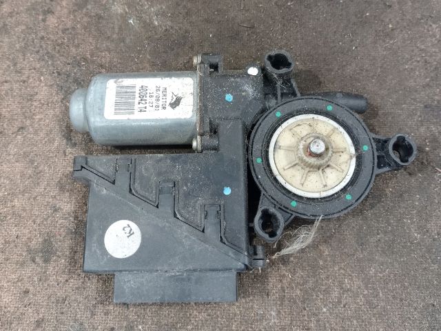 bontott VW POLO IV Jobb első Ablakemelő Motor