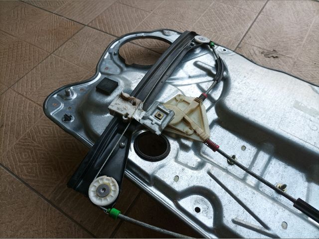 bontott VW POLO IV Jobb első Ablakemelő Szerkezet (Mechanikus)