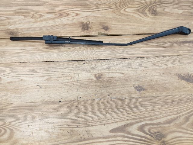 bontott VW POLO IV Jobb első Ablaktörlő Kar