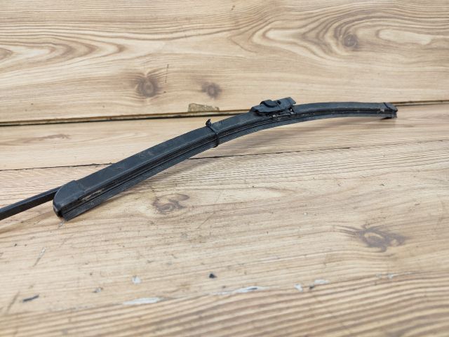 bontott VW POLO IV Jobb első Ablaktörlő Kar