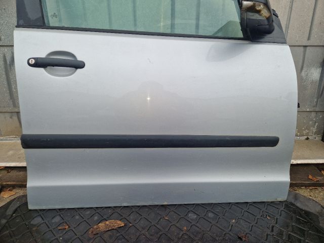 bontott VW POLO IV Jobb első Ajtó (Részeivel)