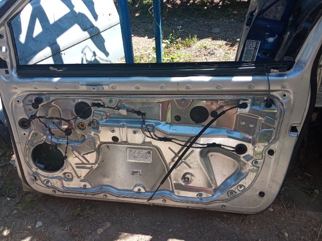 bontott VW POLO IV Jobb első Ajtó (Üres lemez)