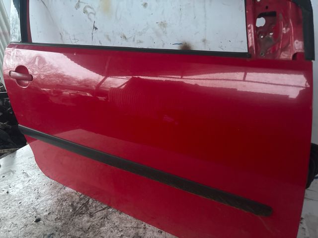 bontott VW POLO IV Jobb első Ajtó (Üres lemez)