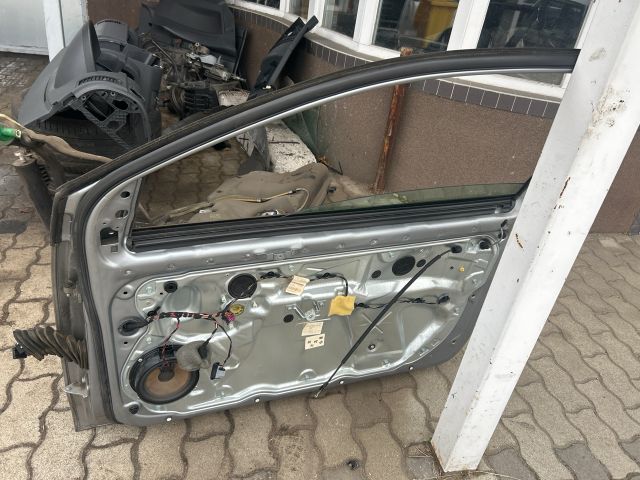 bontott VW POLO IV Jobb első Ajtó (Üres lemez)