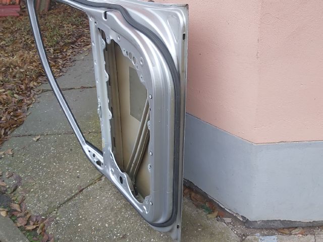 bontott VW POLO IV Jobb első Ajtó (Üres lemez)