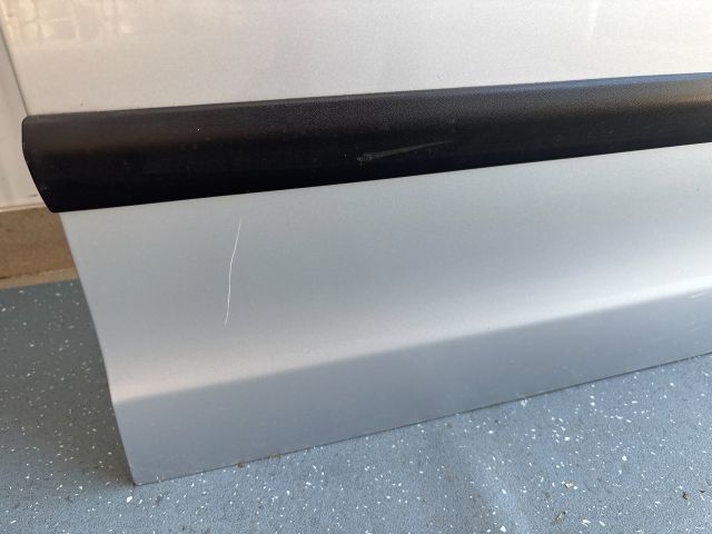 bontott VW POLO IV Jobb első Ajtó (Üres lemez)