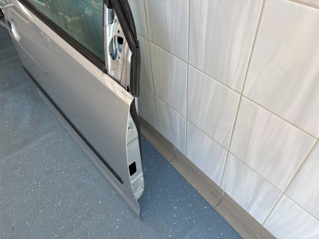 bontott VW POLO IV Jobb első Ajtó (Üres lemez)