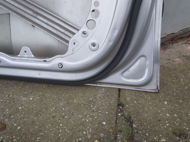 bontott VW POLO IV Jobb első Ajtó (Üres lemez)