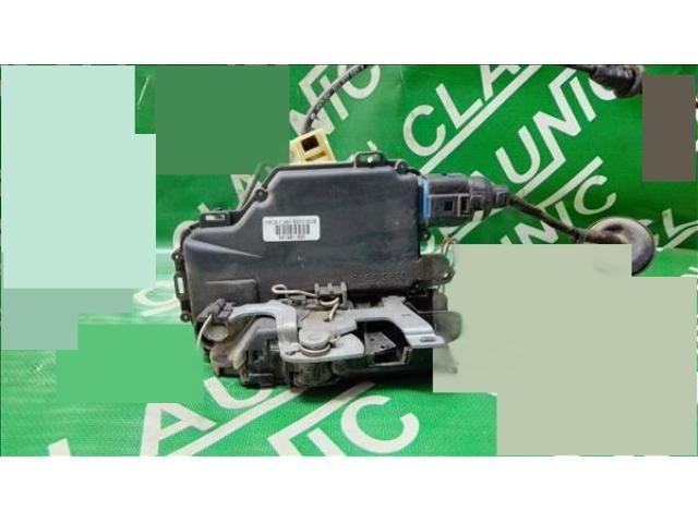 bontott VW POLO IV Jobb első Ajtózár